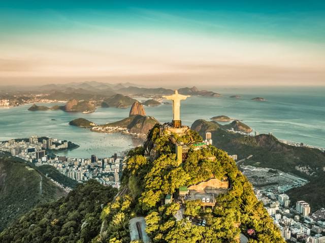 巴西号称全球闪电次数最多的国家，当遇到这个城市，确实小巫见大巫